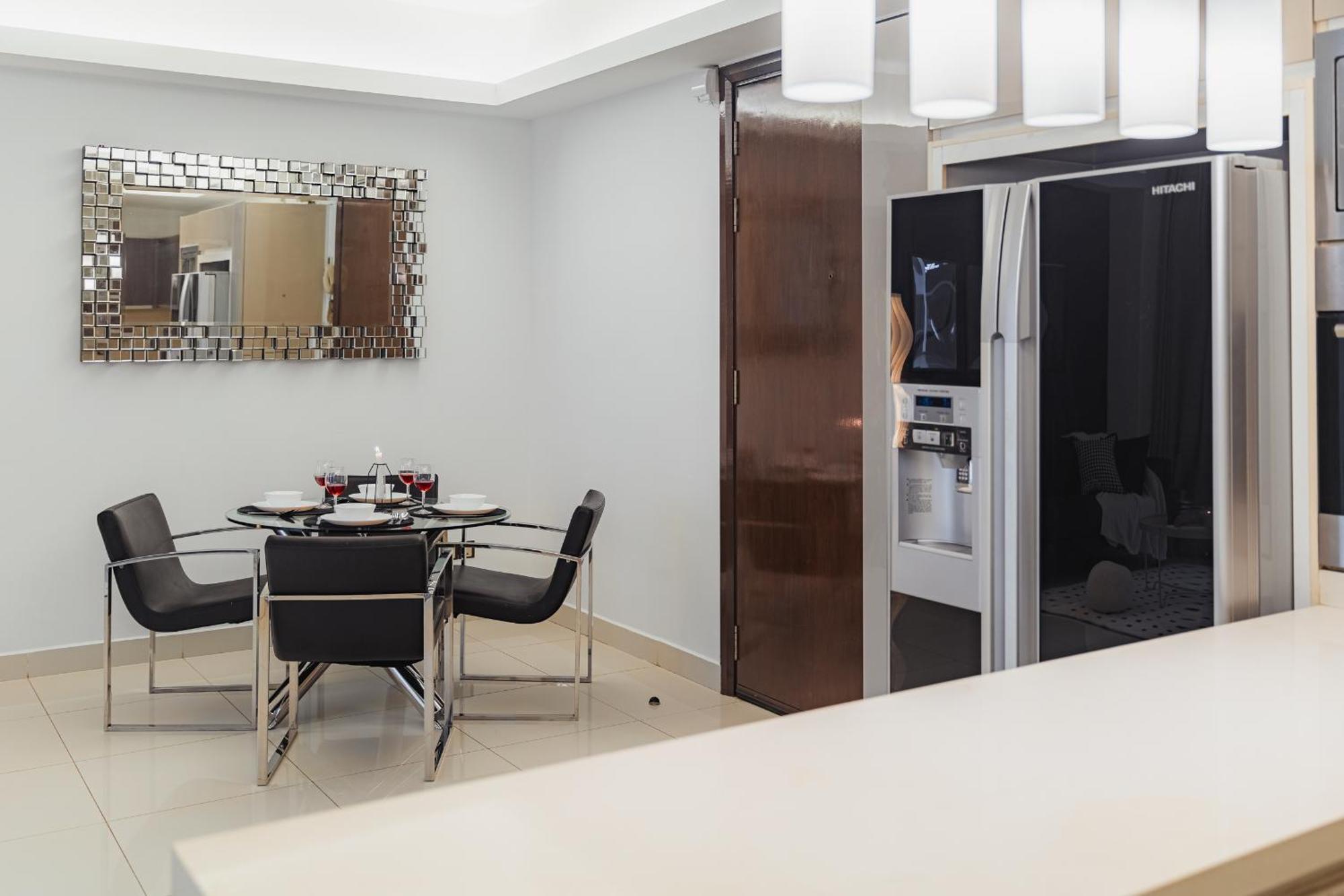 Suites & Residences @ Regalia By Plc Kuala Lumpur Buitenkant foto