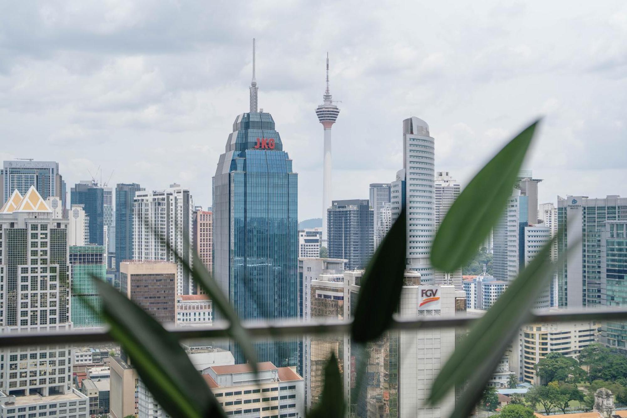 Suites & Residences @ Regalia By Plc Kuala Lumpur Buitenkant foto